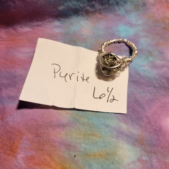 Wire wrapped rings - Picture 8 of 8